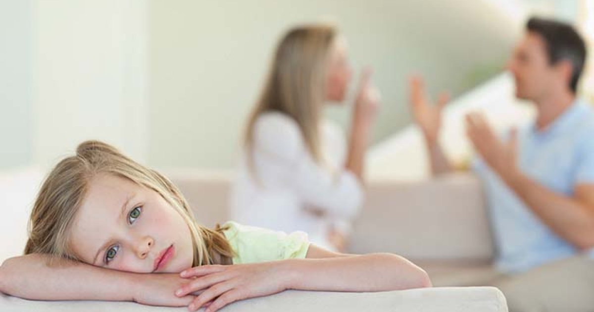 د ماشومانو په مخ کې له دې کارونو او خبرو ځان وساتئ!