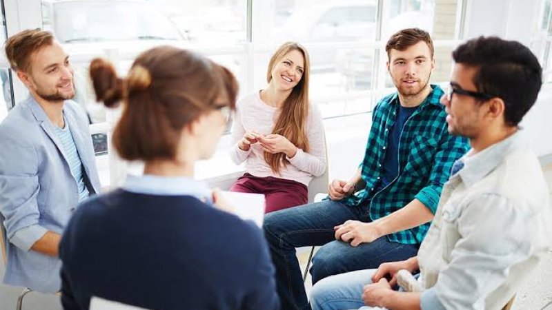 د خبرو پر مهال کومو ټکو ته پام وکړو؟