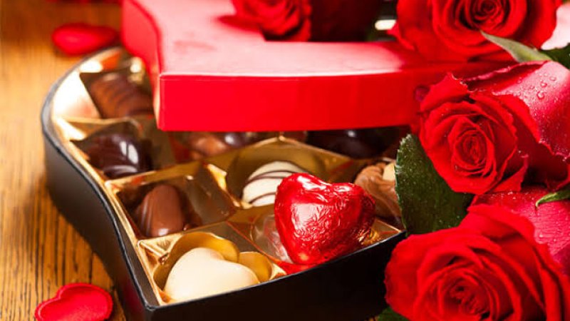 د مئينانو ورځ څنګه رامنځته شوه؟