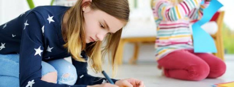 ماشومان له مطالعې سره څنګه علاقه پیدا کوي؟