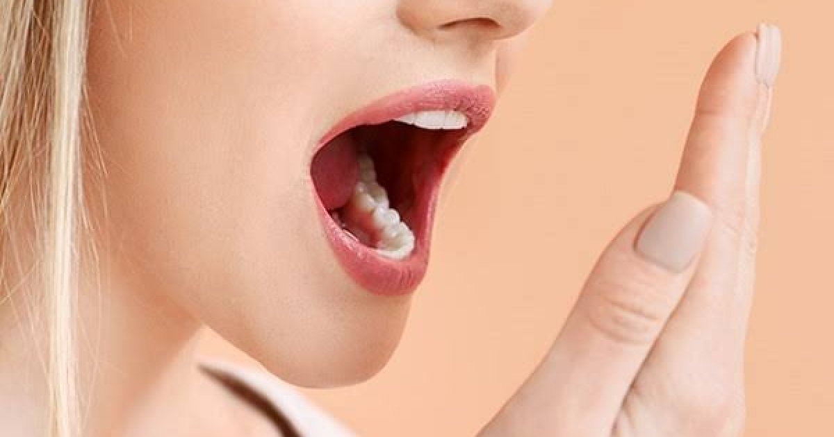 څنګه د خولې بد بوی له منځه یوسو؟