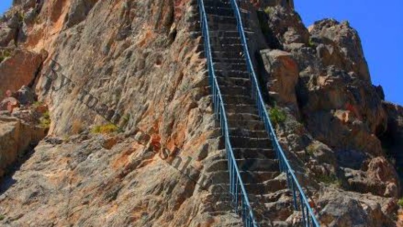 لرغوني ځایونه، چهل زینه