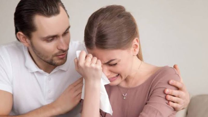 یوې ښځې ته هېڅکله دا شپږ جملې مه وایﺉ!