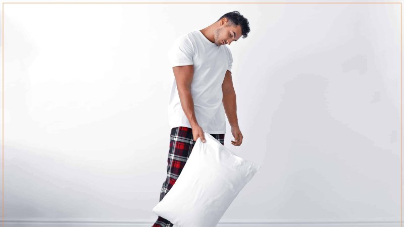 ولې ځينې خلک په خوب کې ګرځي؟